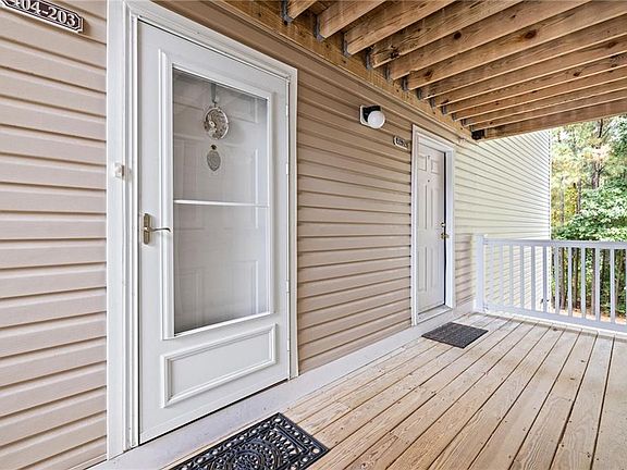 2nd image of 404 Egret Lndg APT 203