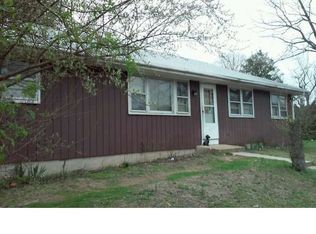 327 Lakedale Rd, Berlin, NJ 08009