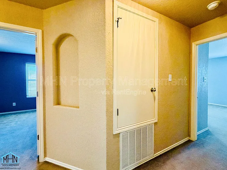 5630 Sendero Spg — Photo 27