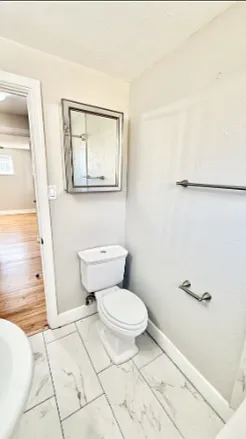Bathroom Bathroom