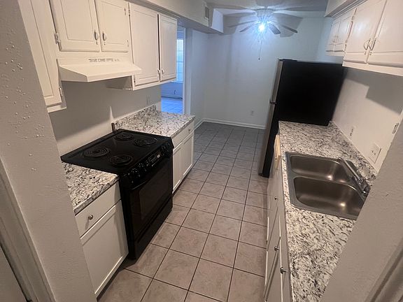 2nd image of 2182 Gardere Ln #B