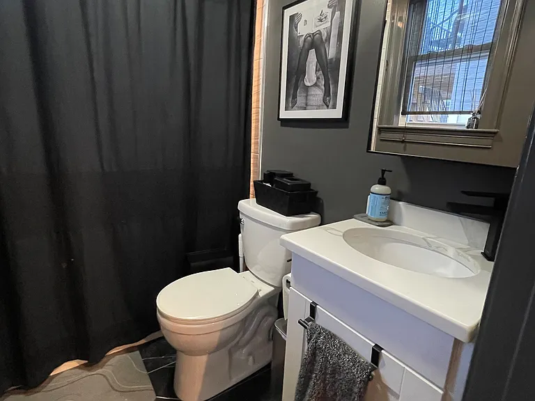 210 Everett St #2 — Photo 26
