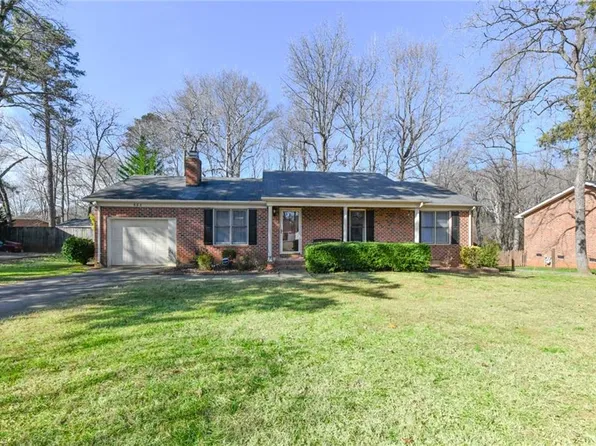 683 Woodland Cir, Asheboro, NC 27203