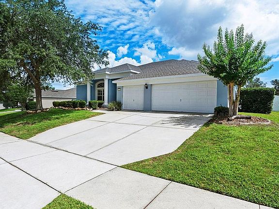 5th image of 377 Giovani Blvd