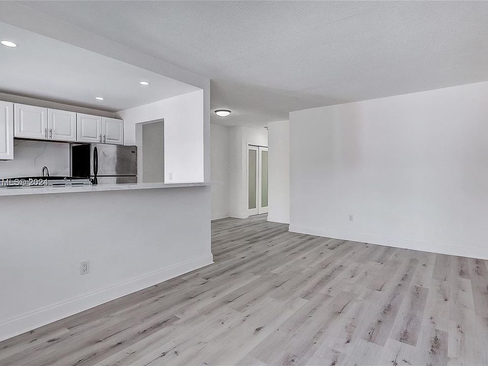 1st image of 1234 Euclid Ave APT 8