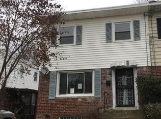 5110 Glassmanor Dr, Oxon Hill, MD 20745