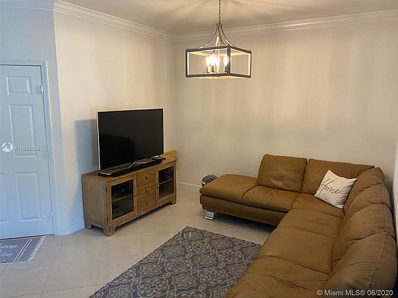 5th image of 4725 Santa Cruz Way