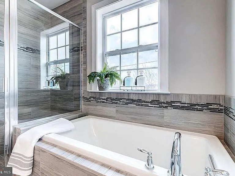 7909 Saint Dolores Dr — Photo 13