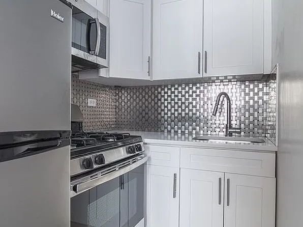 200 E 36th St APT 9F, New York, NY 10016