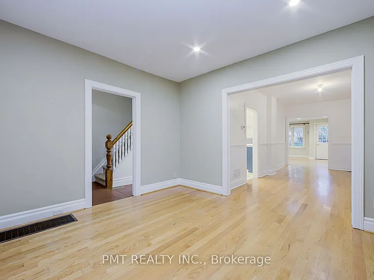 47 Herbert Ave — Photo 5