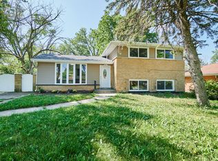 302 W 17th St, Chicago Heights, IL 60411