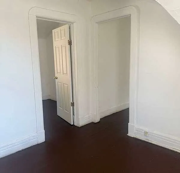 476 Hudson Ave #3 — Photo 9