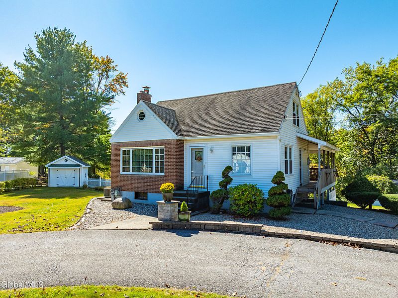 4th image of 296 Watervliet Shaker Road