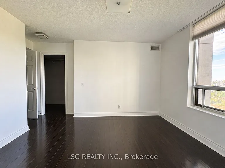 78 Harrison Garden Blvd #1209 — Photo 22