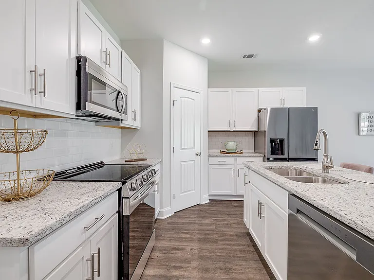 15 Belleau Woods Cir #1 — Photo 3