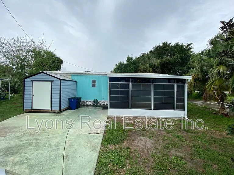 234 Lamplighter Ln — Photo 1