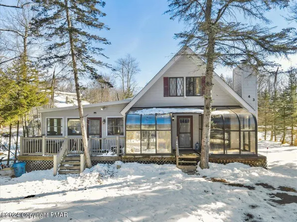 1468 Waterfront Dr, Tobyhanna, PA 18466