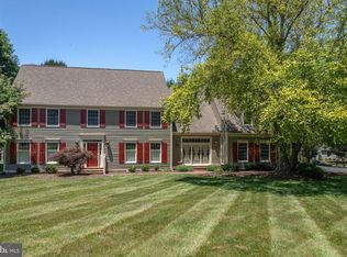 424 Seneca Rd, Great Falls, VA 22066