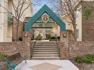 7614 York Ave S APT 3215, Edina, MN 55435