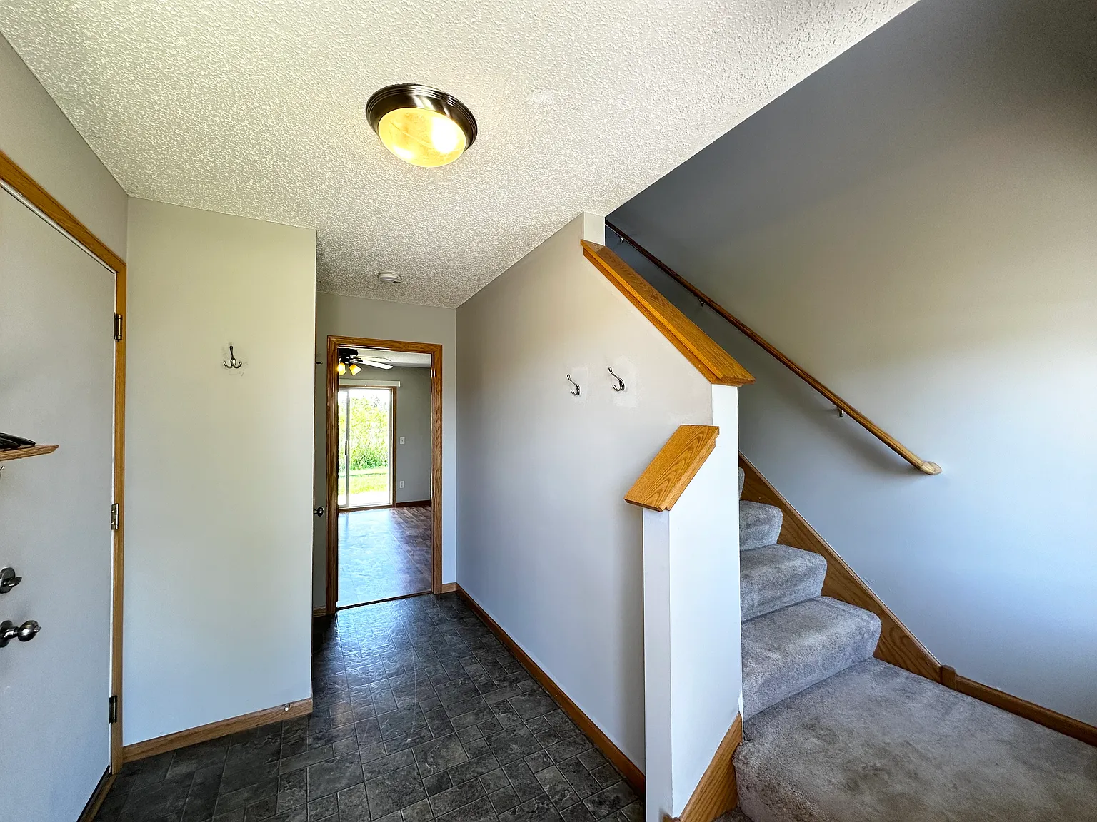 Blakewood Dr, Shakopee — Photo 3