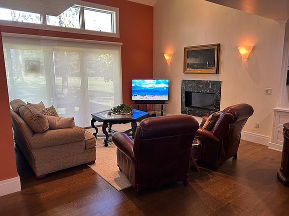 5th image of 700 Fairways Dr APT 2