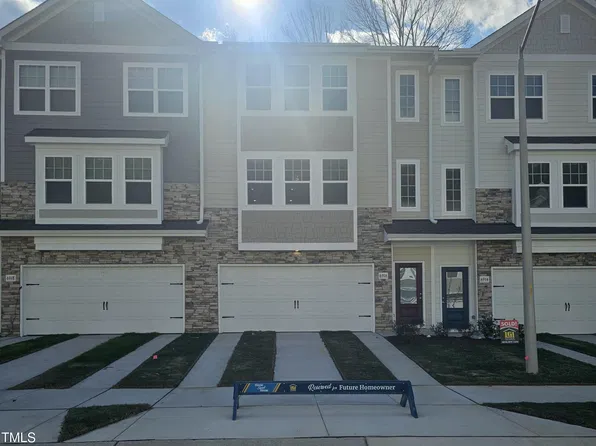 6916 Woodland Stream Pl, Raleigh, NC 27616