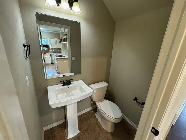 626 N Tennyson Ln — Photo 24