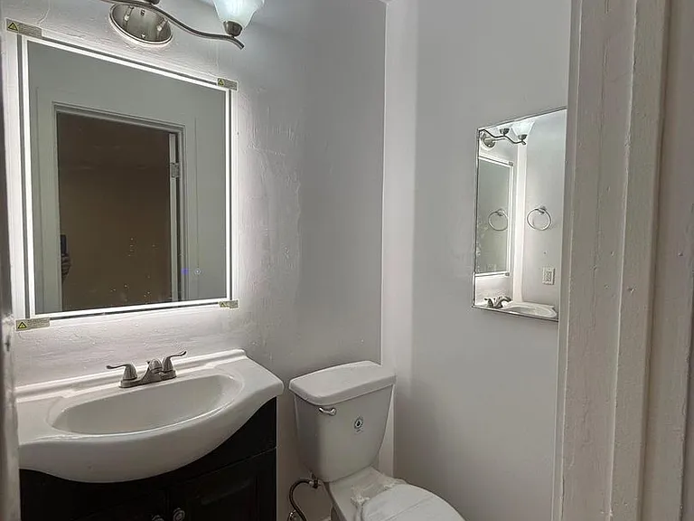 13952 Moorpark Ave — Photo 16
