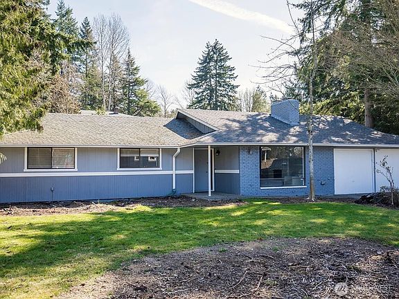 5th image of 8036 & 8038 116th Avenue SE