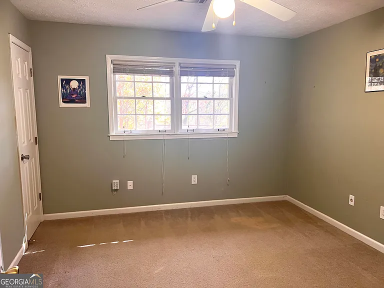 345 Caldwell Cir — Photo 13