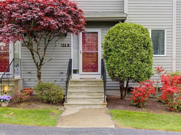 23 Waterview Dr Unit B, Smithfield, RI 02917