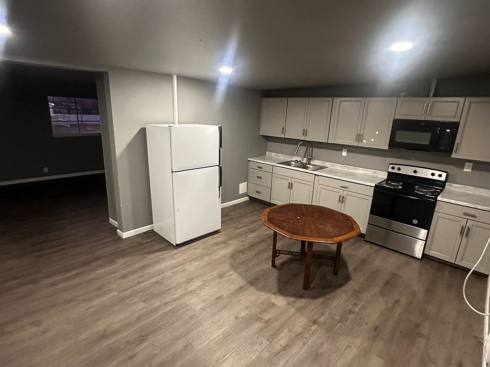 1st image of 616 Columbia Ave Unit 7