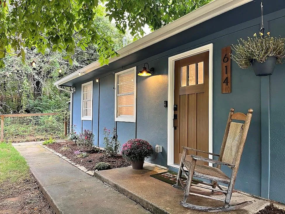 2 bed, 1000 sqft, $2,495 — Photo 2