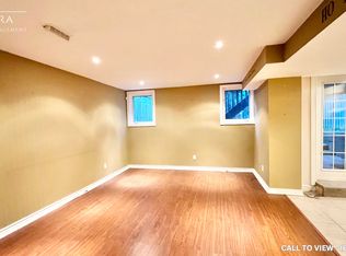 737 Craighurst Ct #2, Pickering, ON L1X2X1