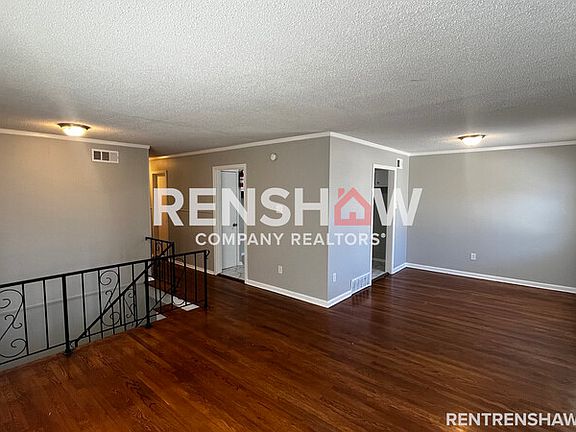 3rd image of 2547 Courtney Dr