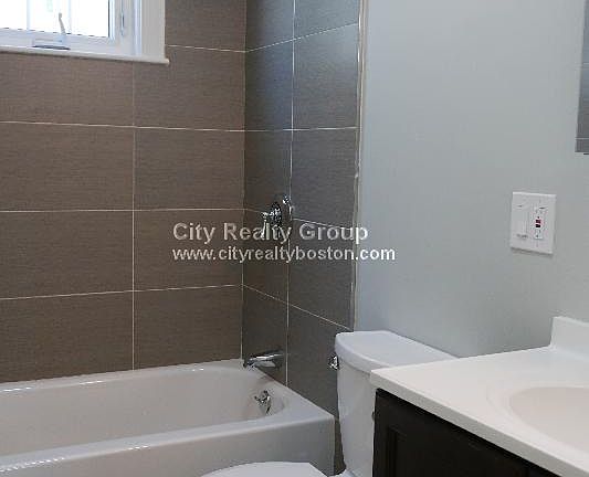 4th image of 95-97 Neponset Ave #1