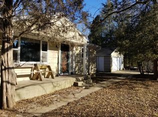 1528 N Green Bay Rd, Grafton, WI 53024