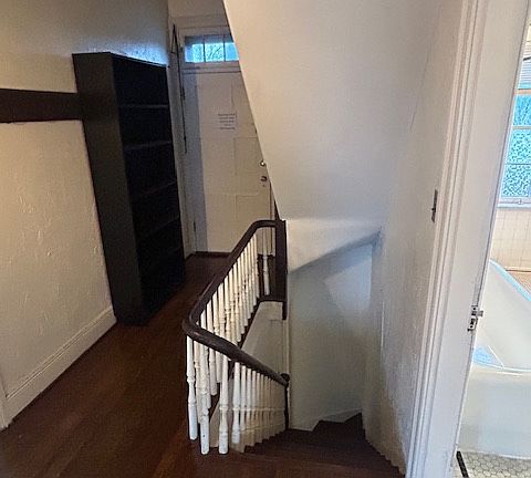 3rd image of 300 W Market St Unit 3