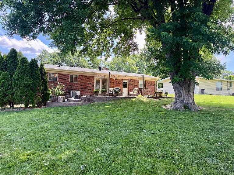 1532 Dennis Dr — Photo 38