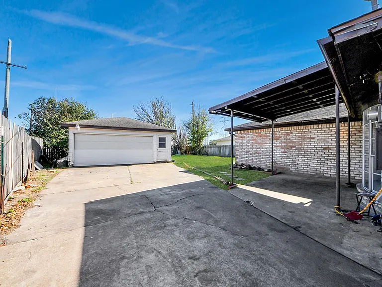 8011 La Roche Ln — Photo 39