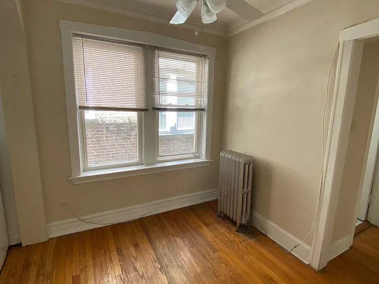 1961 W Foster Ave #3 — Photo 4
