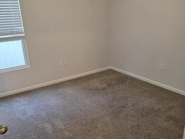 2537 Wisdom Ct — Photo 9