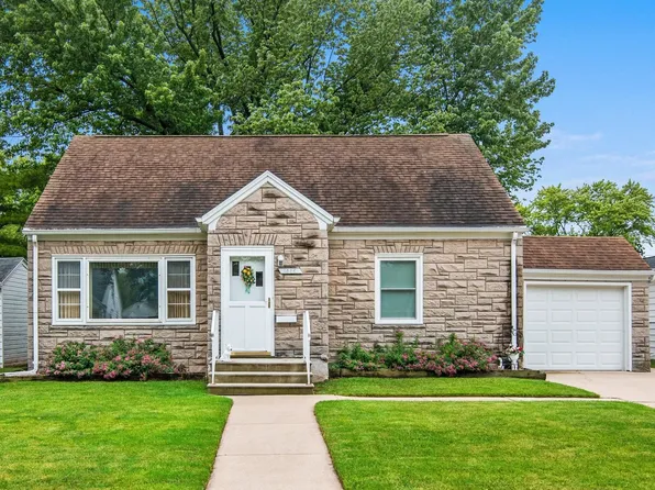 1586 Edison St, Green Bay, WI 54302