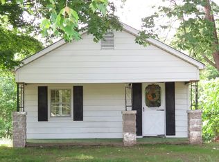 10315 New Harmony Rd, Evansville, IN 47720