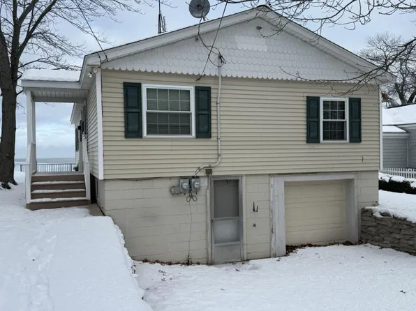 8596 Crescent Beach Rd, Pigeon, MI 48755