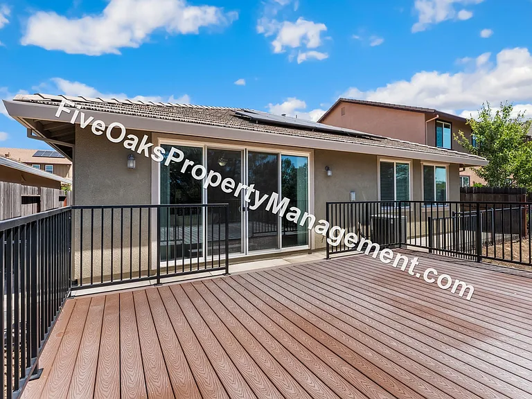 571 Willow Ridge Ct — Photo 23