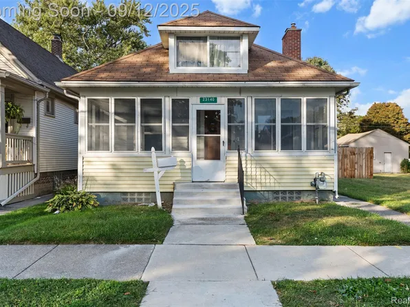 23140 Cleveland St, Dearborn, MI 48124