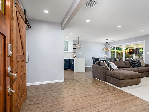 4th image of 4392 Huerfano Ave
