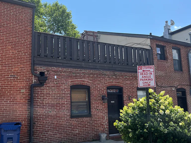 2400 Fleet St #B — Photo 8