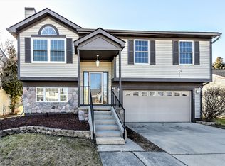 7040 Saint Andrews Dr, Ypsilanti, MI
